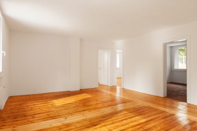 Cabin Floor Refinishing in Kansas City, KS